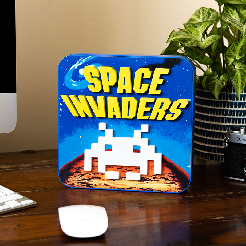 NUMSKULL SPACE INVADERS 3D LAMP