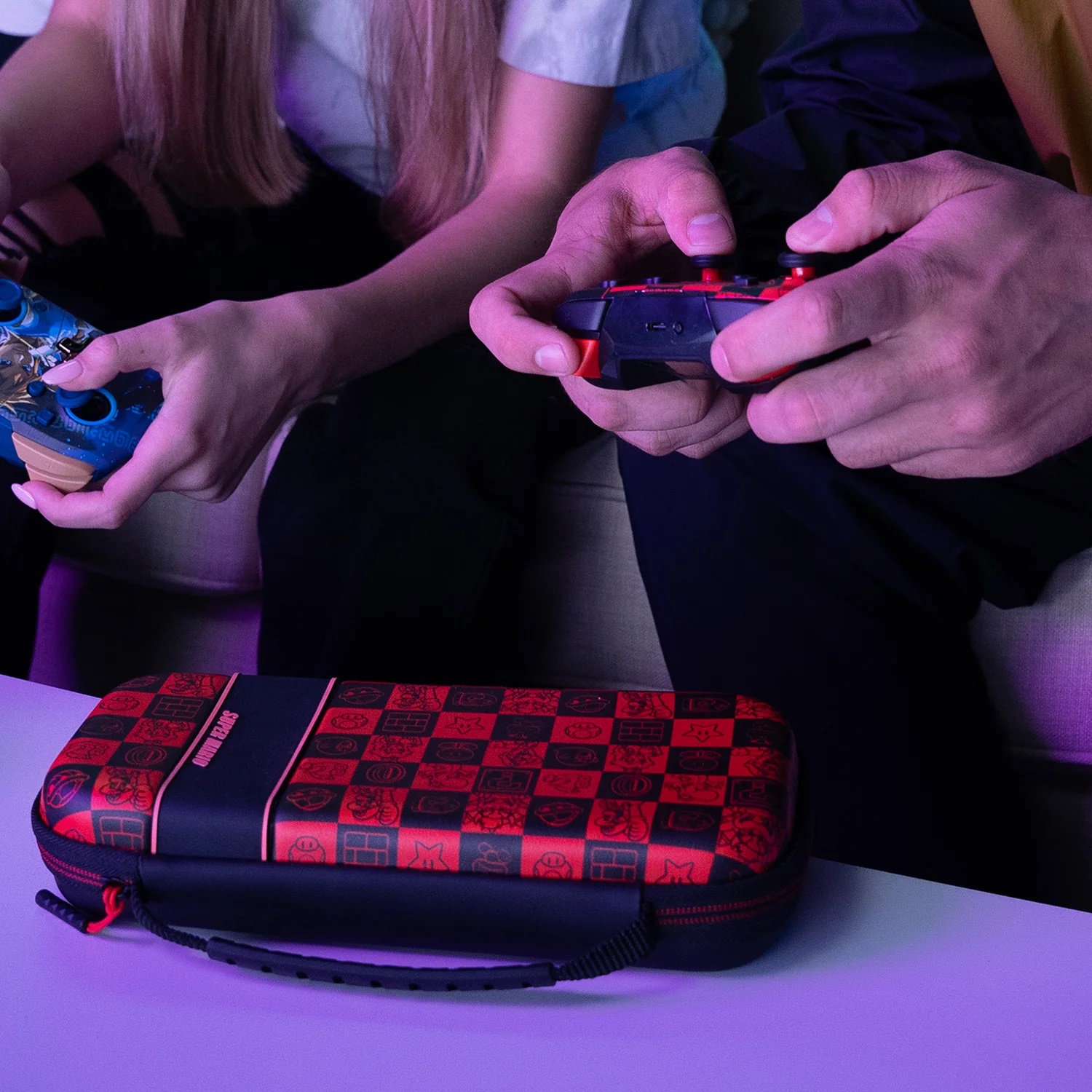 PDP SWITCH TRAVEL CASE PLUS - MARIO ICON GLOW IN THE DARK - Slika 7