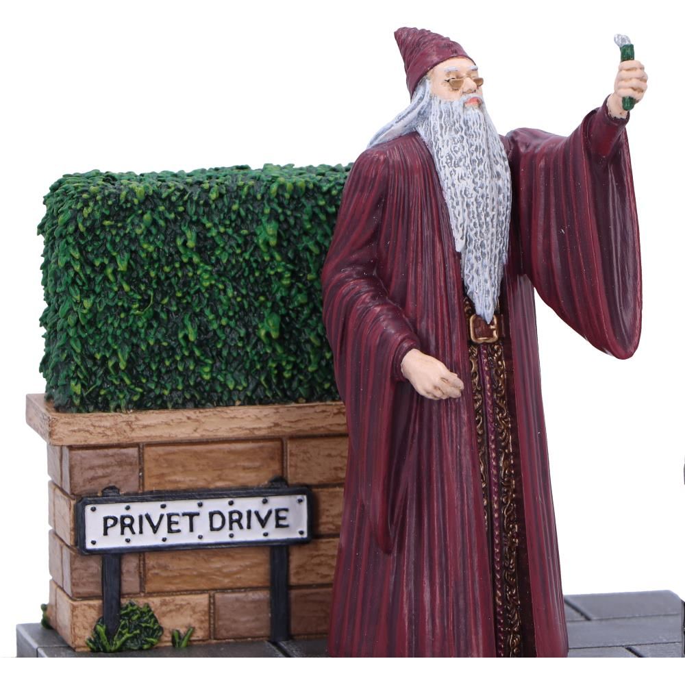 NEMESIS NOW Harry Potter Privet Drive Light Up Figurine - Slika 5