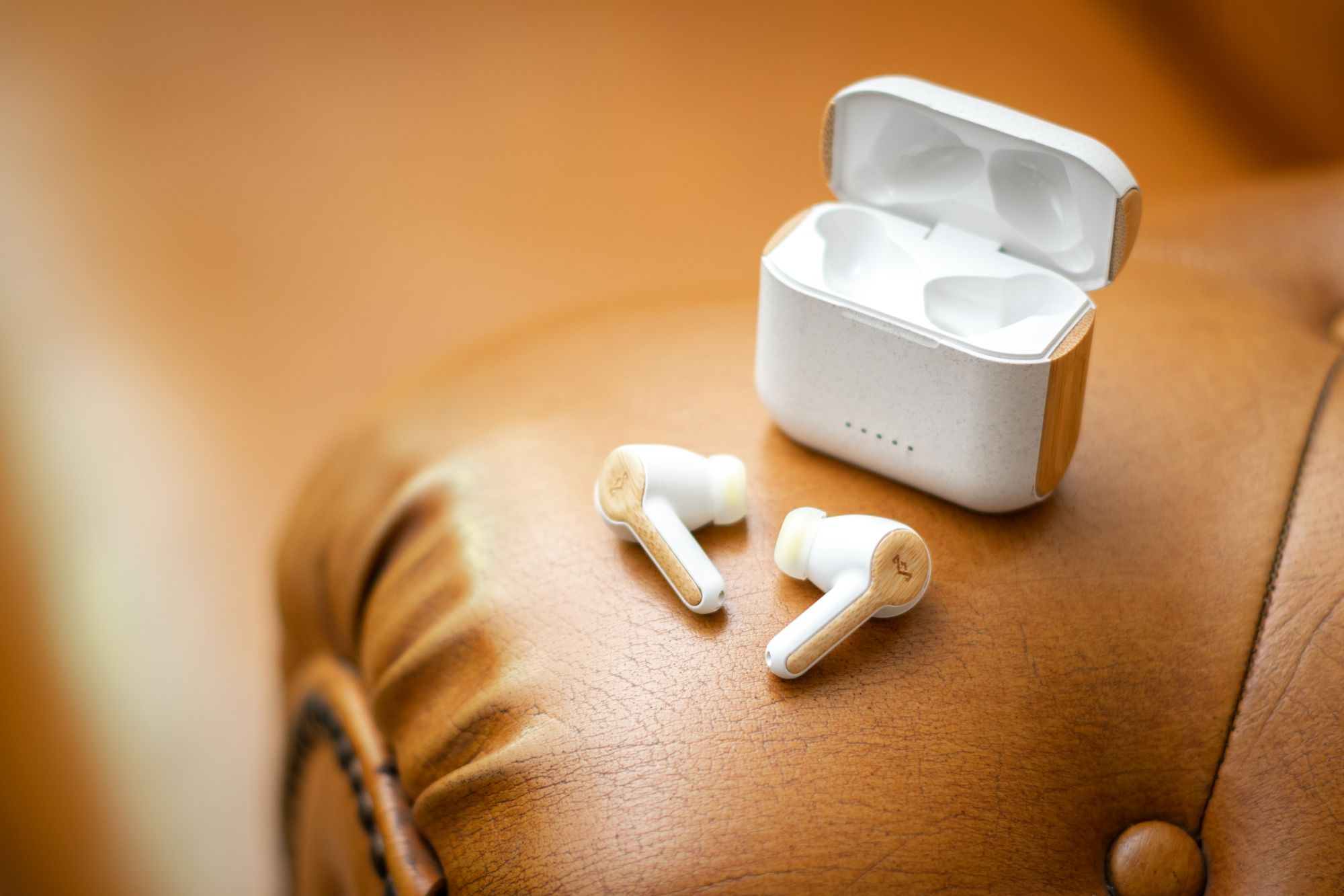 HOUSE OF MARLEY REBEL CREAM TRUE WIRELESS EARBUDS - Slika 6