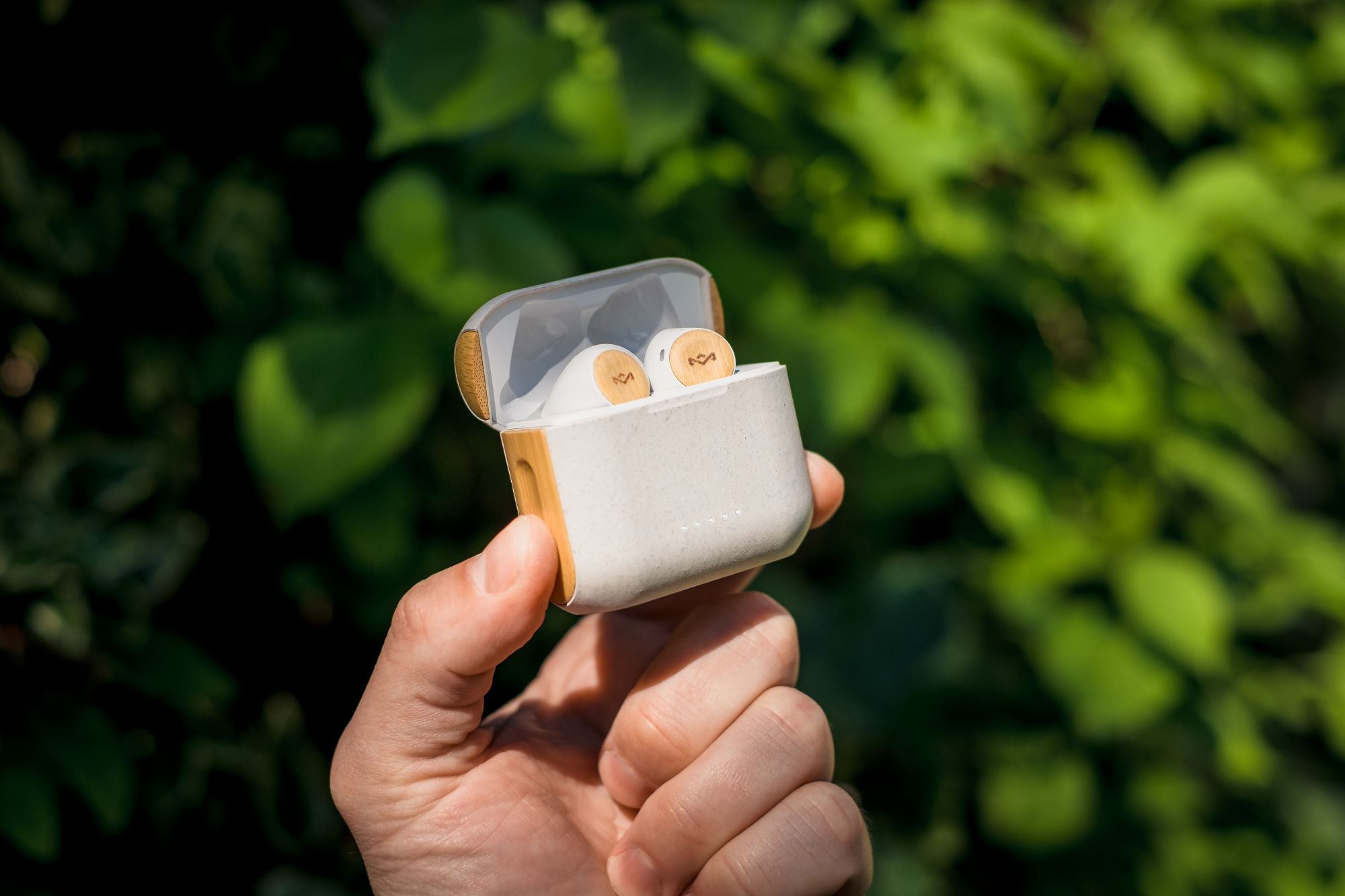 HOUSE OF MARLEY REBEL CREAM TRUE WIRELESS EARBUDS - Slika 9