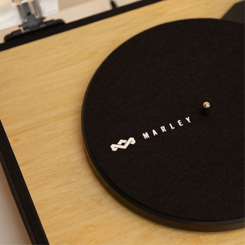 HOUSE OF MARLEY REVOLUTION BT TURNTABLE WITH SPEAKERS SIGNATURE BLACK - Slika 8