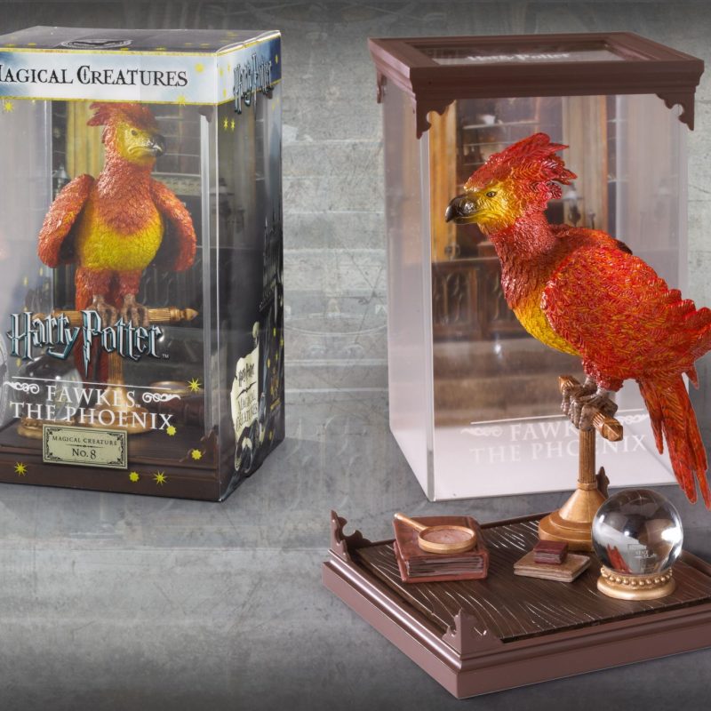 NOBLE COLLECTION Harry Potter Magical Creatures Fawkes Figurine