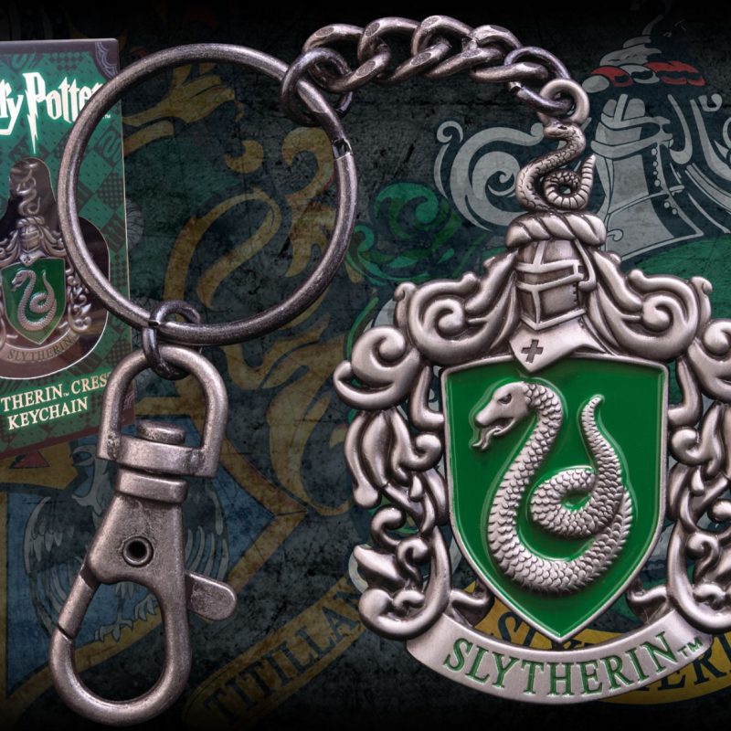 NOBLE COLLECTION Harry Potter Slytherin Crest Keychain